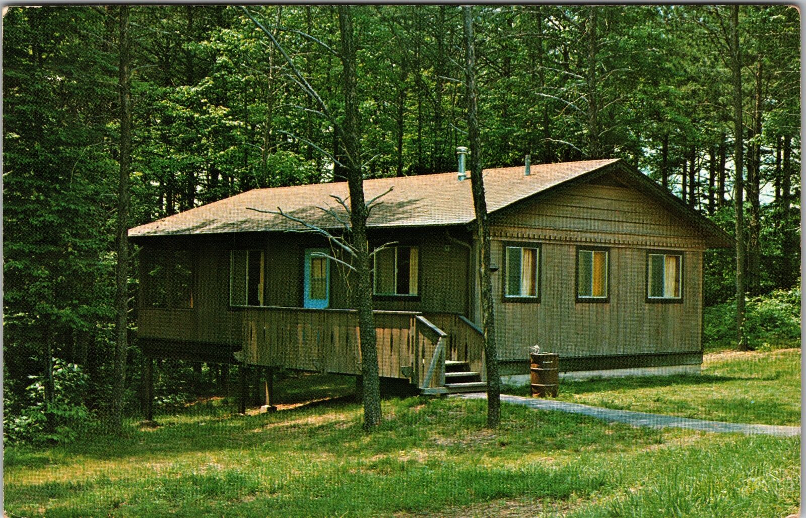 Logan OH-Ohio, House Keeping Cabins, Hocking Hills, Vintage Postcard