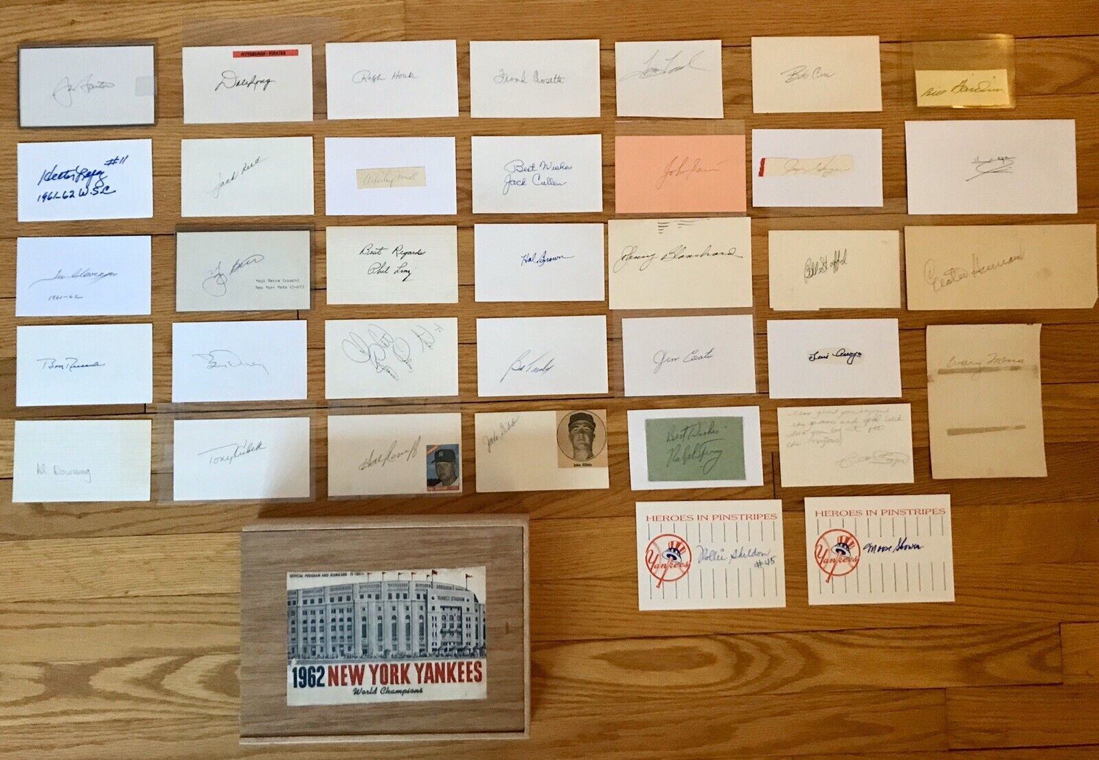 1962 World Series Champs New York Yankees Team Autographs, Plus Presentation Box
