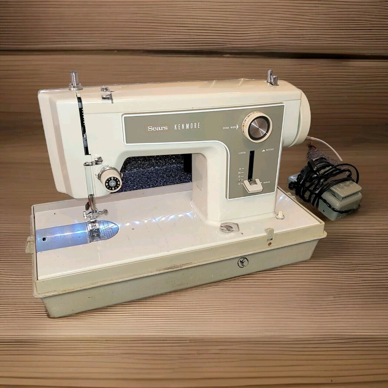 Vintage 1960 Sears Roebuck Kenmore Sewing Machine Model 5154 Portable