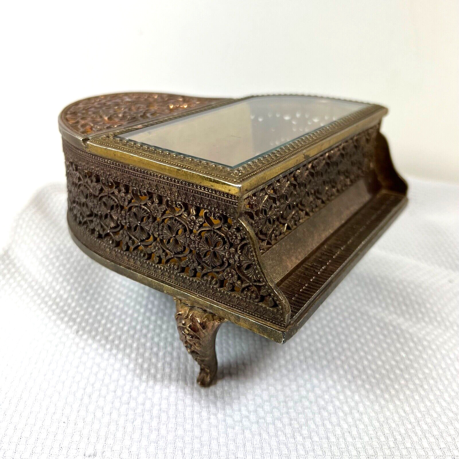 Vtg Gold Metal Filigree Piano Music Jewelry Box Clear Beveled Glass Casket Lid