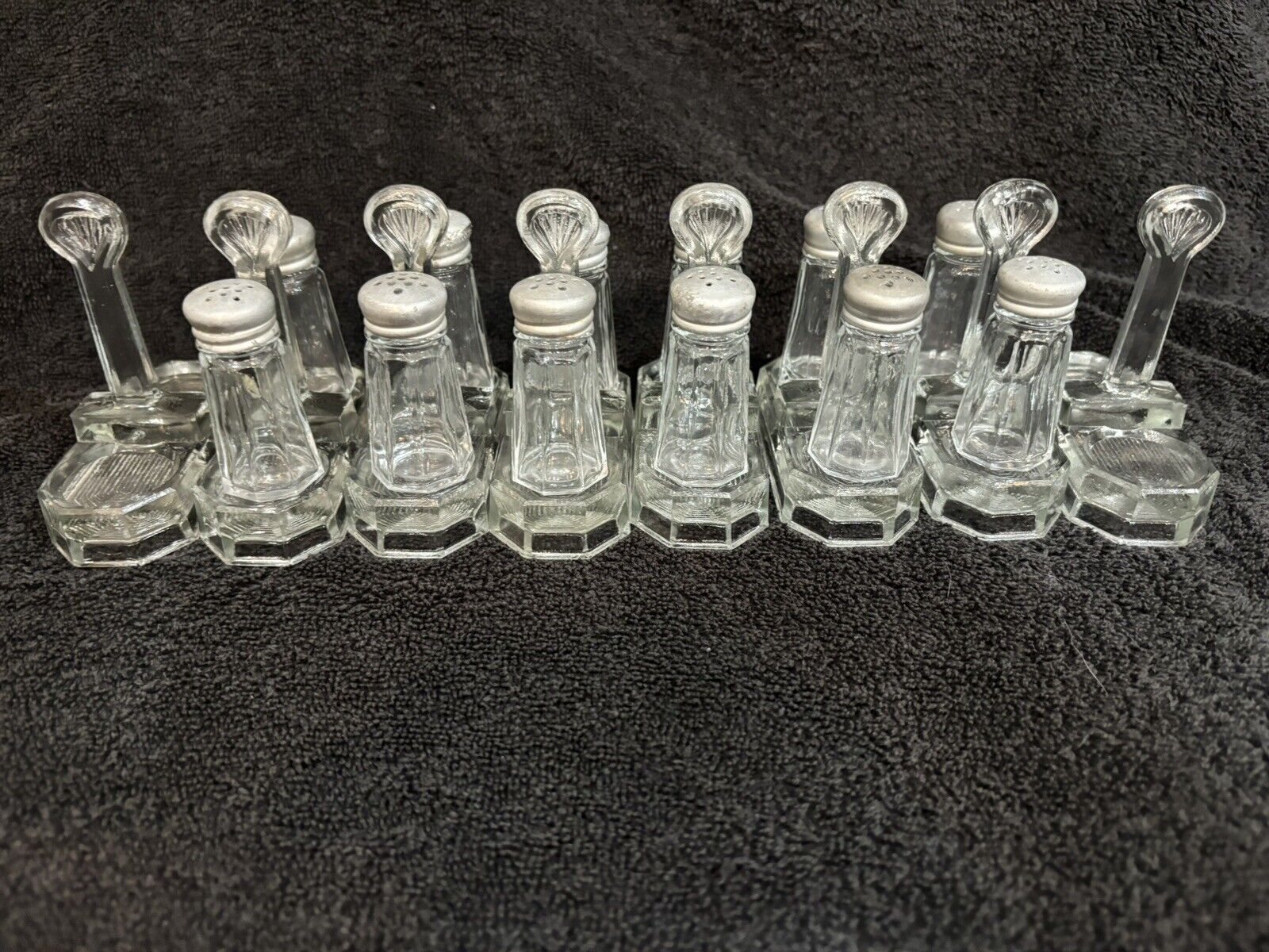 Lot Of 12 Vintage Salt & Pepper Shakers With Carrying Tray & 2 Extra Tray