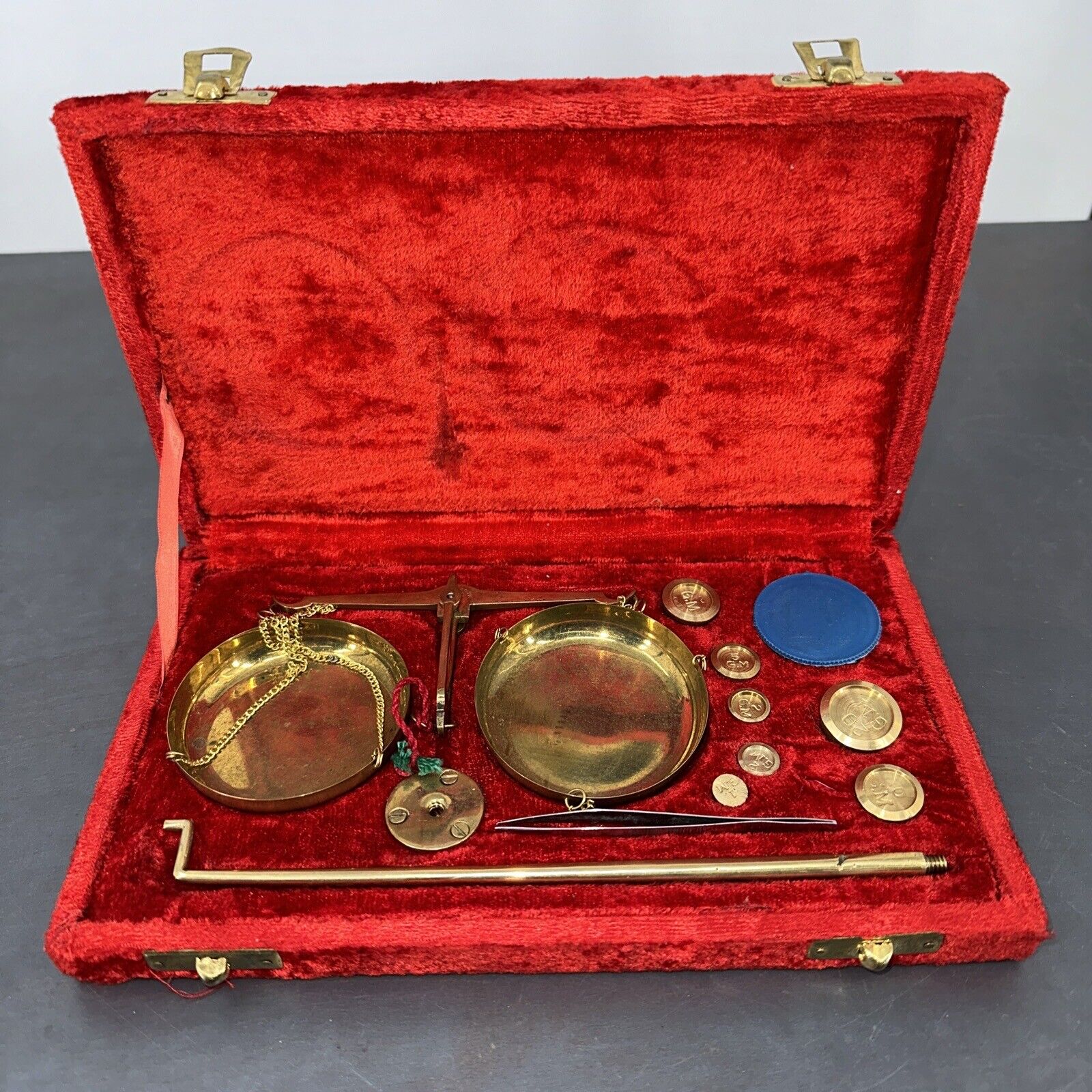 Vintage Apothecary Jewelers Brass Travel Scale Velvet Box Red Case Complete