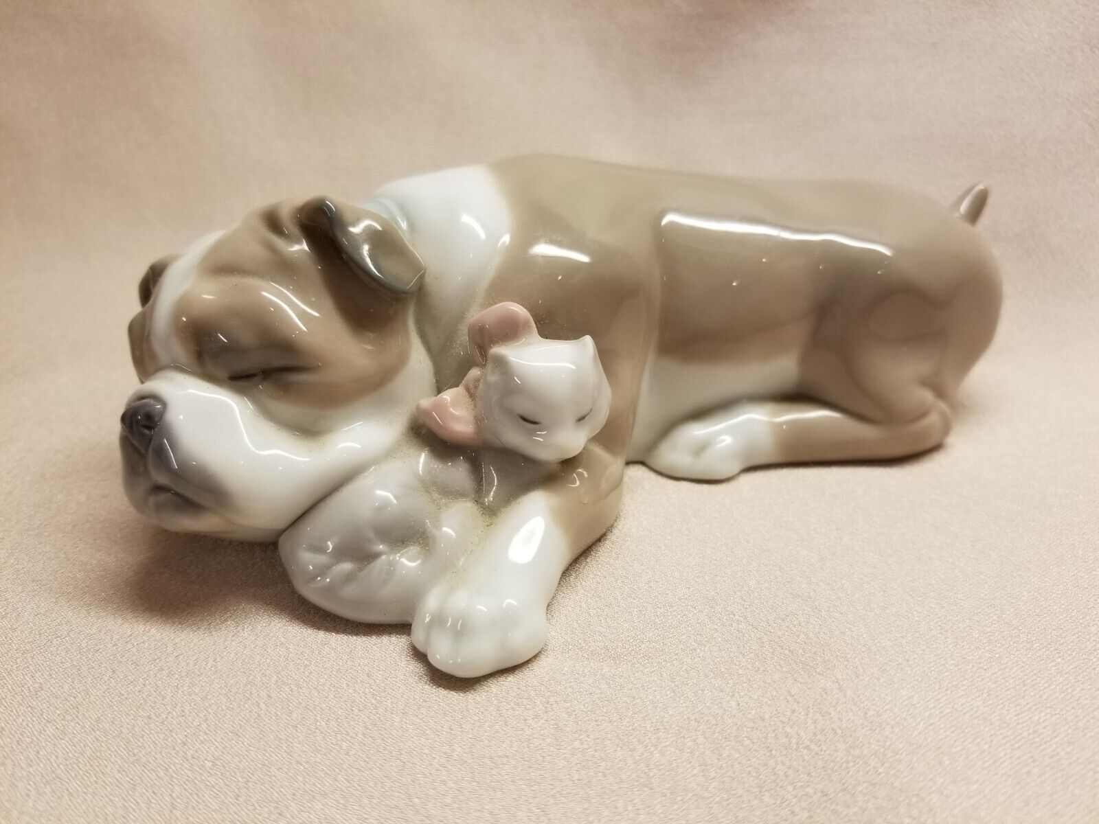 1990 Lladro Figurine - Unlikely Friends (Bull Dog & Cat) #6417 Retired - No Box