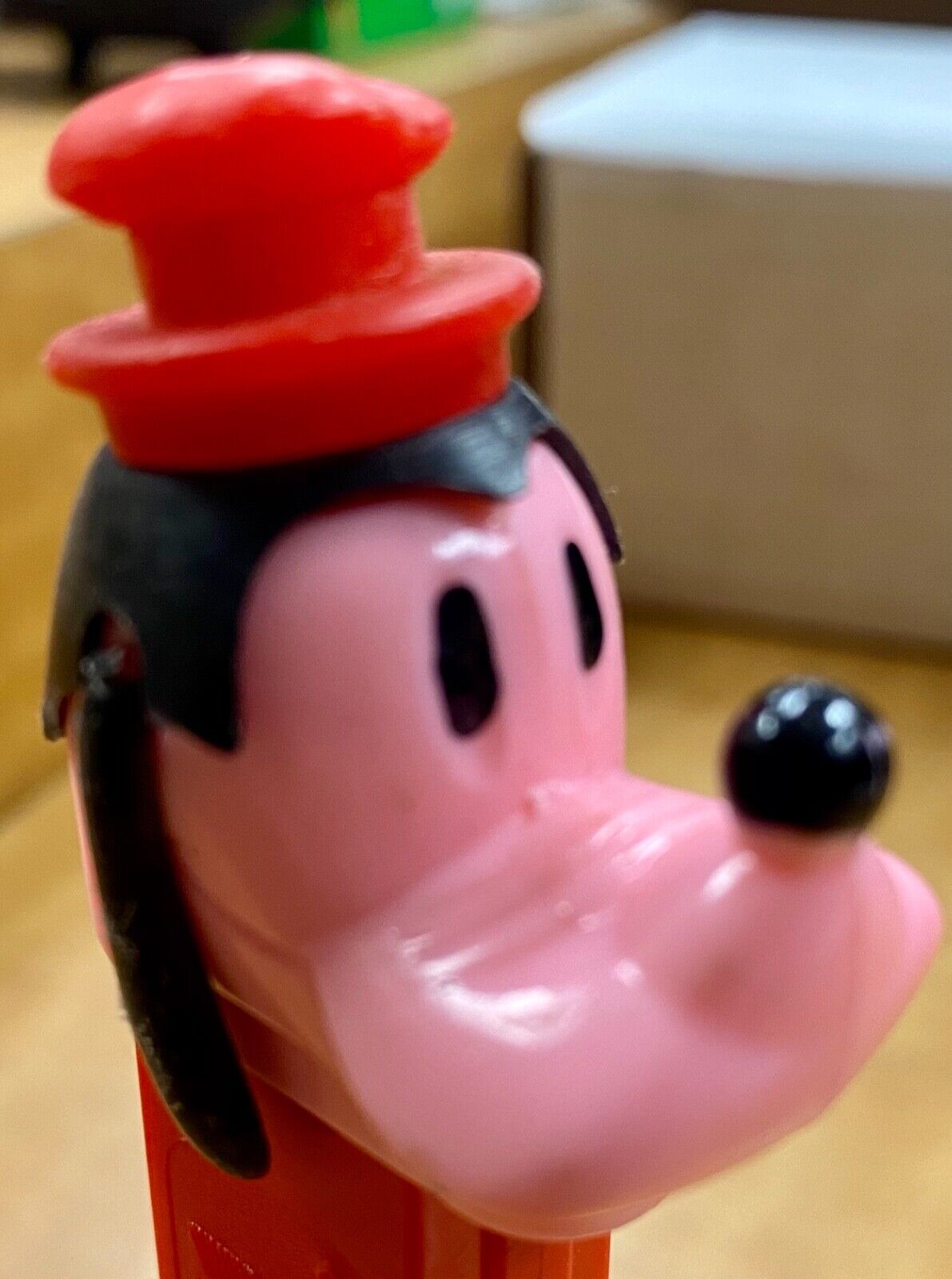 Vintage Disney Goofy Pez dispenser Rare, Made in Austria (no feet)