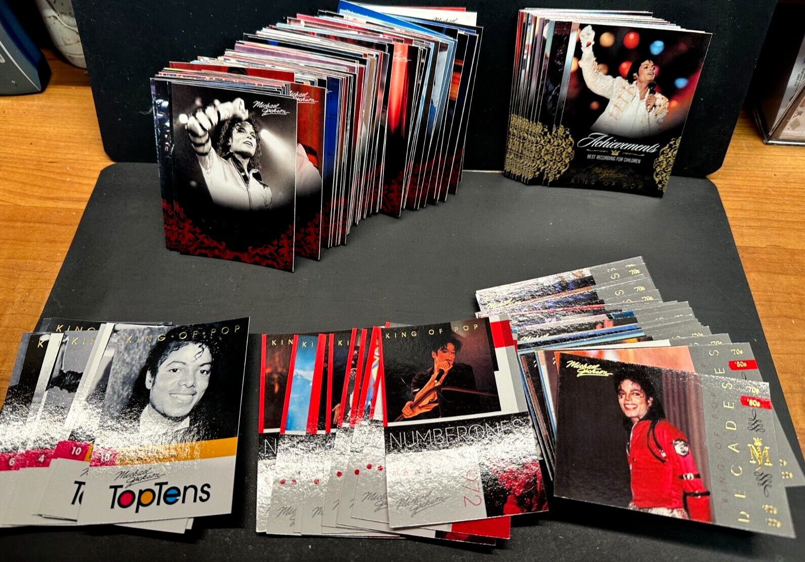 Michael Jackson 2011 Panini Complete 190 Trading Card GOLD Near Set (177 of 190)