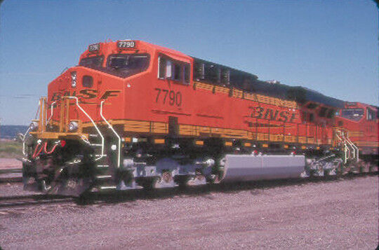 BNSF 7790 ES44DC --- Original Slide T2-11