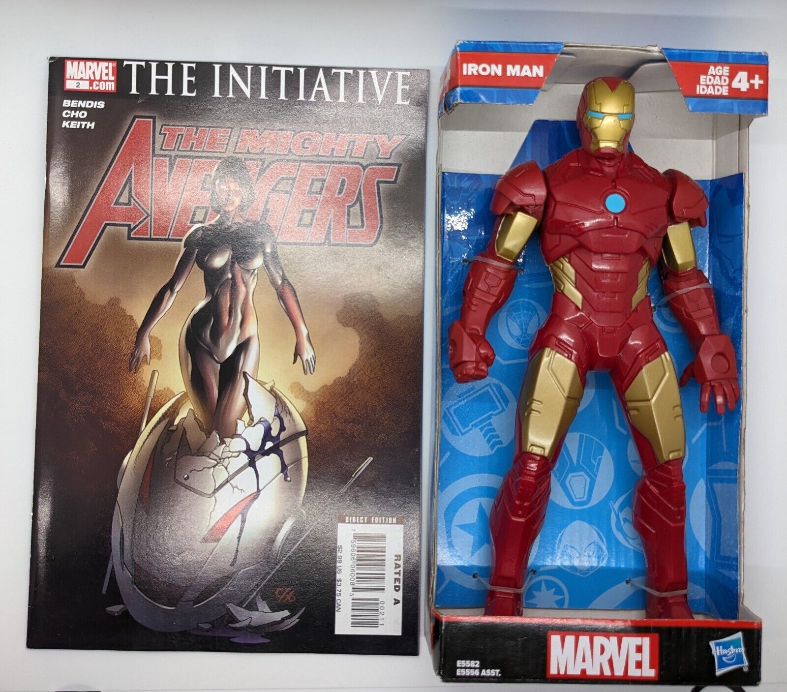 Marvel Comics The Initiative The Mighty Avengers #2 &Iron Man Action figure 9.5'