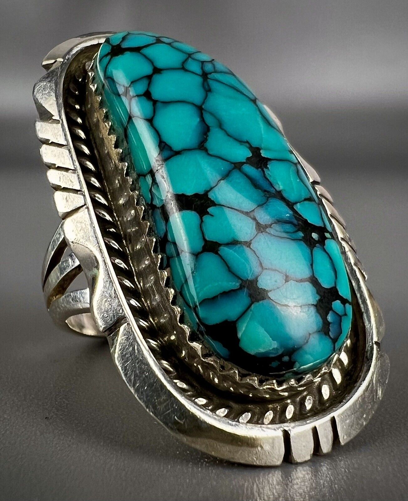 Large Vintage Navajo Sterling Silver Spiderweb Turquoise Ring 17 Grams