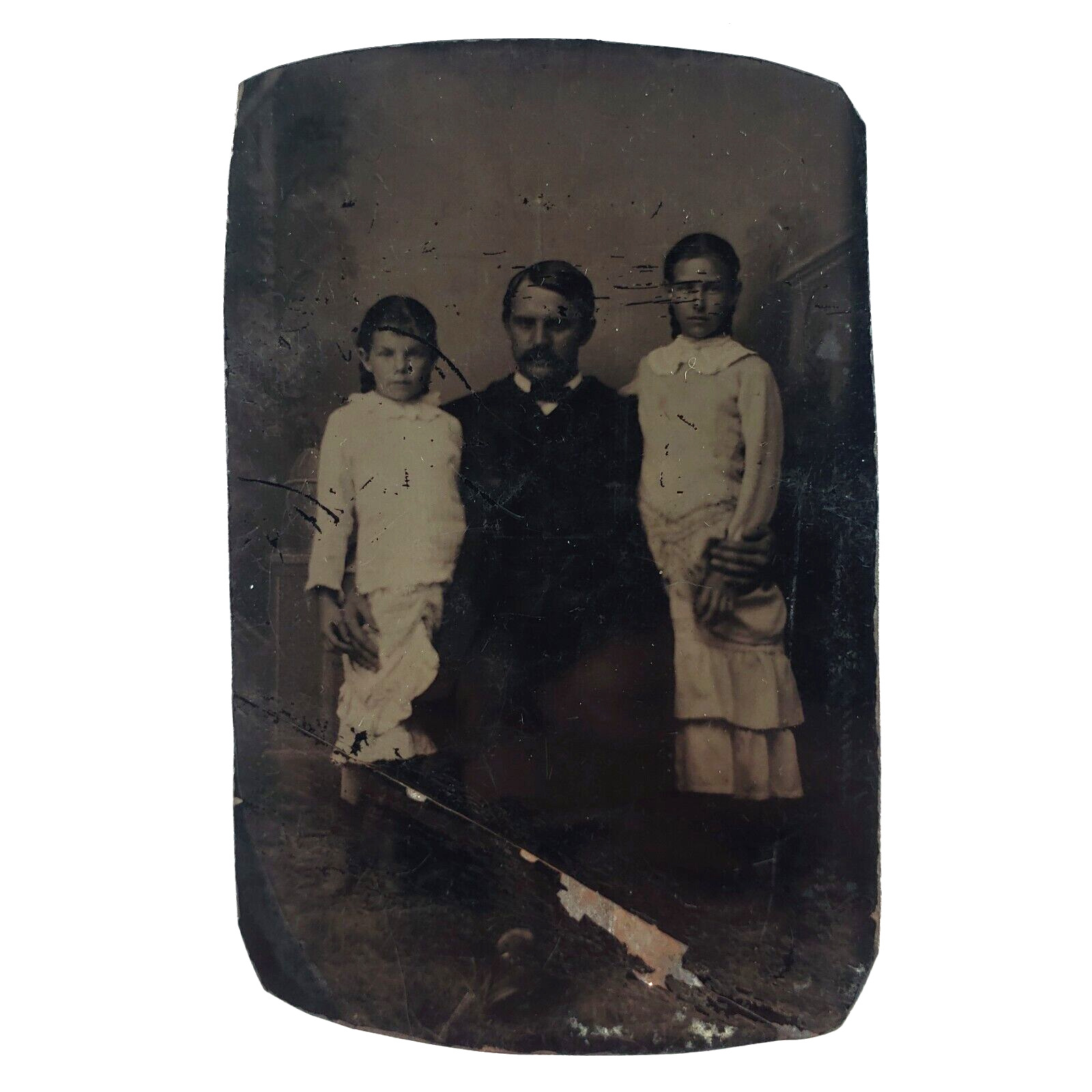Dad & His Daughters Tintype c1886 Antique Single Father 1/6 Plate Photo A4493