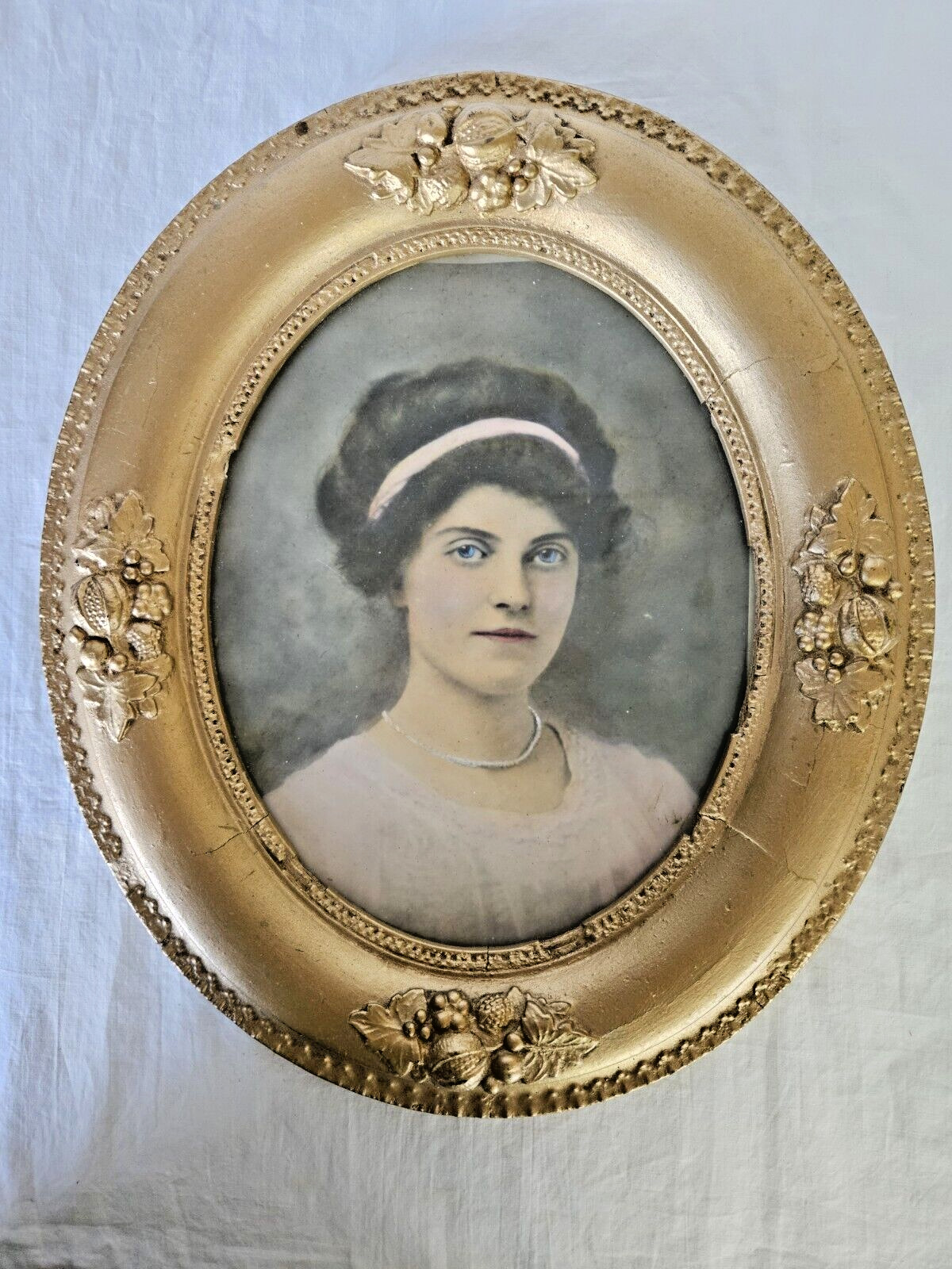Antique Gold Oval Wood Picture Frame Lady Photo 12 x 14