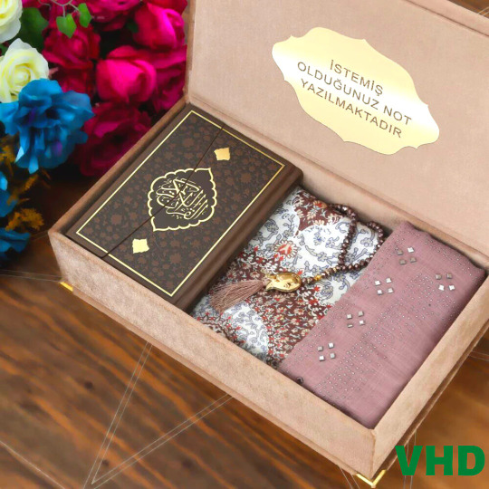 Lux Customizable Islamic Gift Set For Women | Gift For Her | Mothers Day Gift