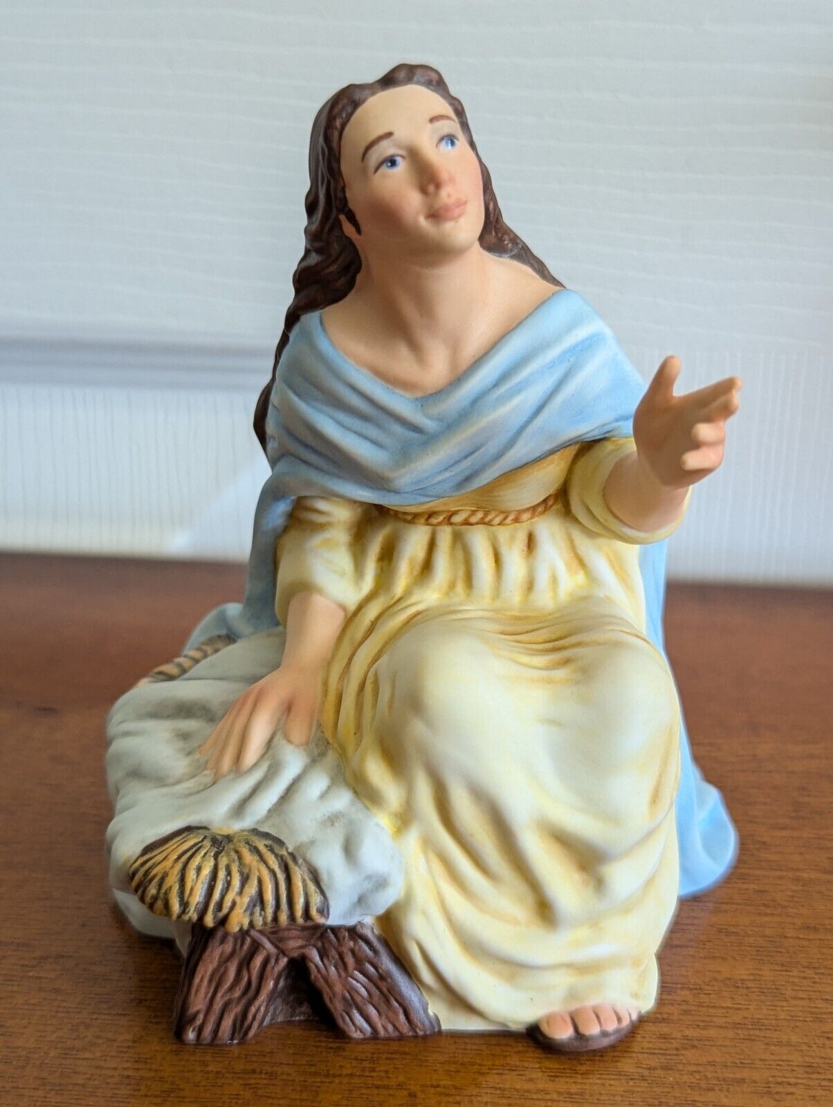 James Christensen The Greenwich Collection Mary Nativity Figurine