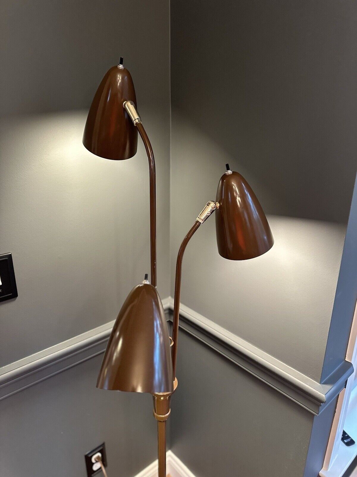Vintage Gerald Thurston Lightolier Enamel MCM Adjustable 3 Cone Floor Lamp Brown