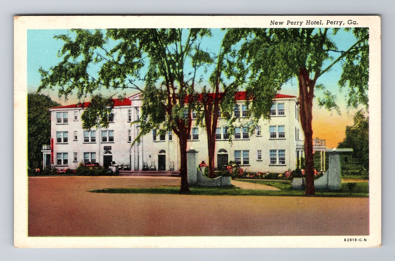 Perry GA-Georgia, New Perry Hotel, Advertising, Vintage c1945 Souvenir Postcard