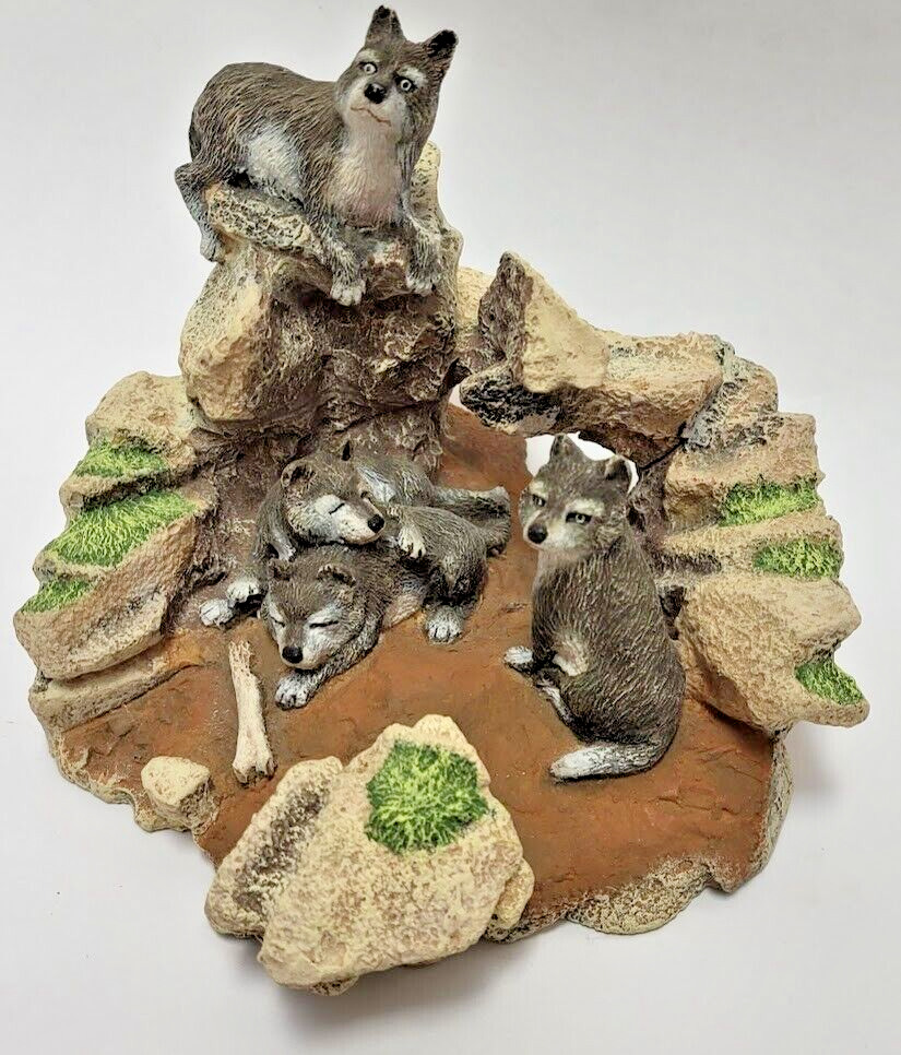 Wolf Pack Sculpture Second Nature Design Wolves Pack Resin Wildlife Figurine