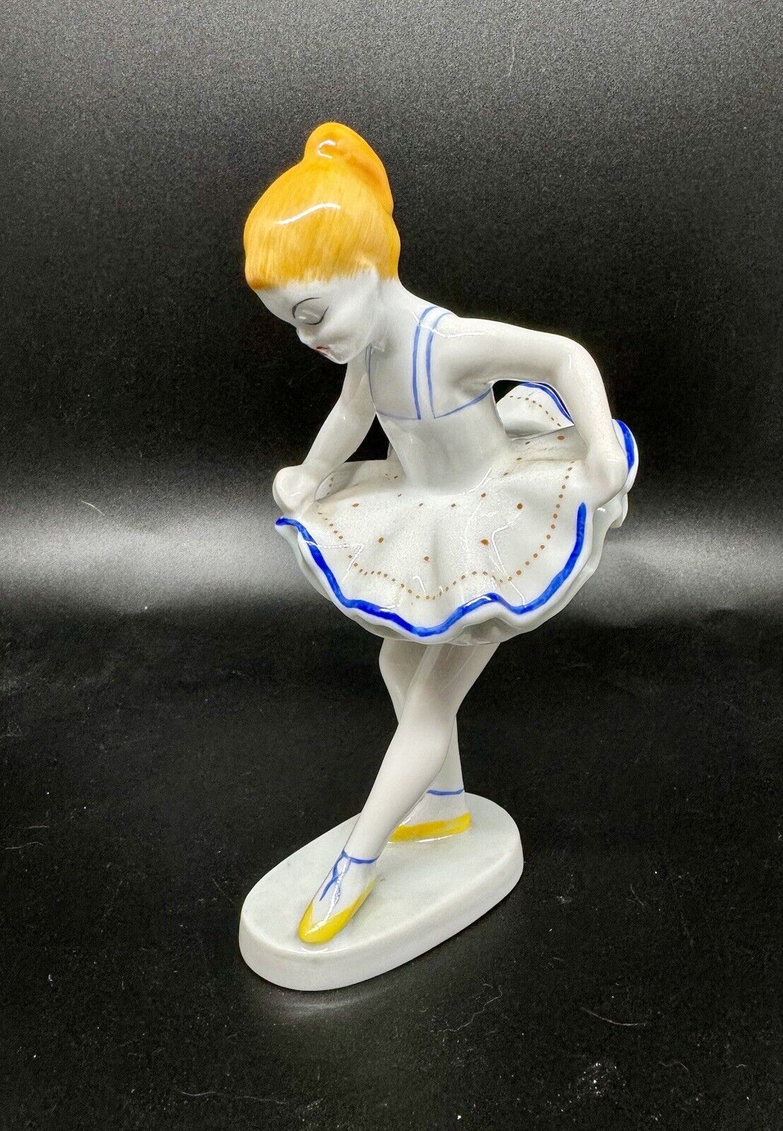 Vintage Porcelain Ballerina, Hungarian Hollohaza. 5.5”