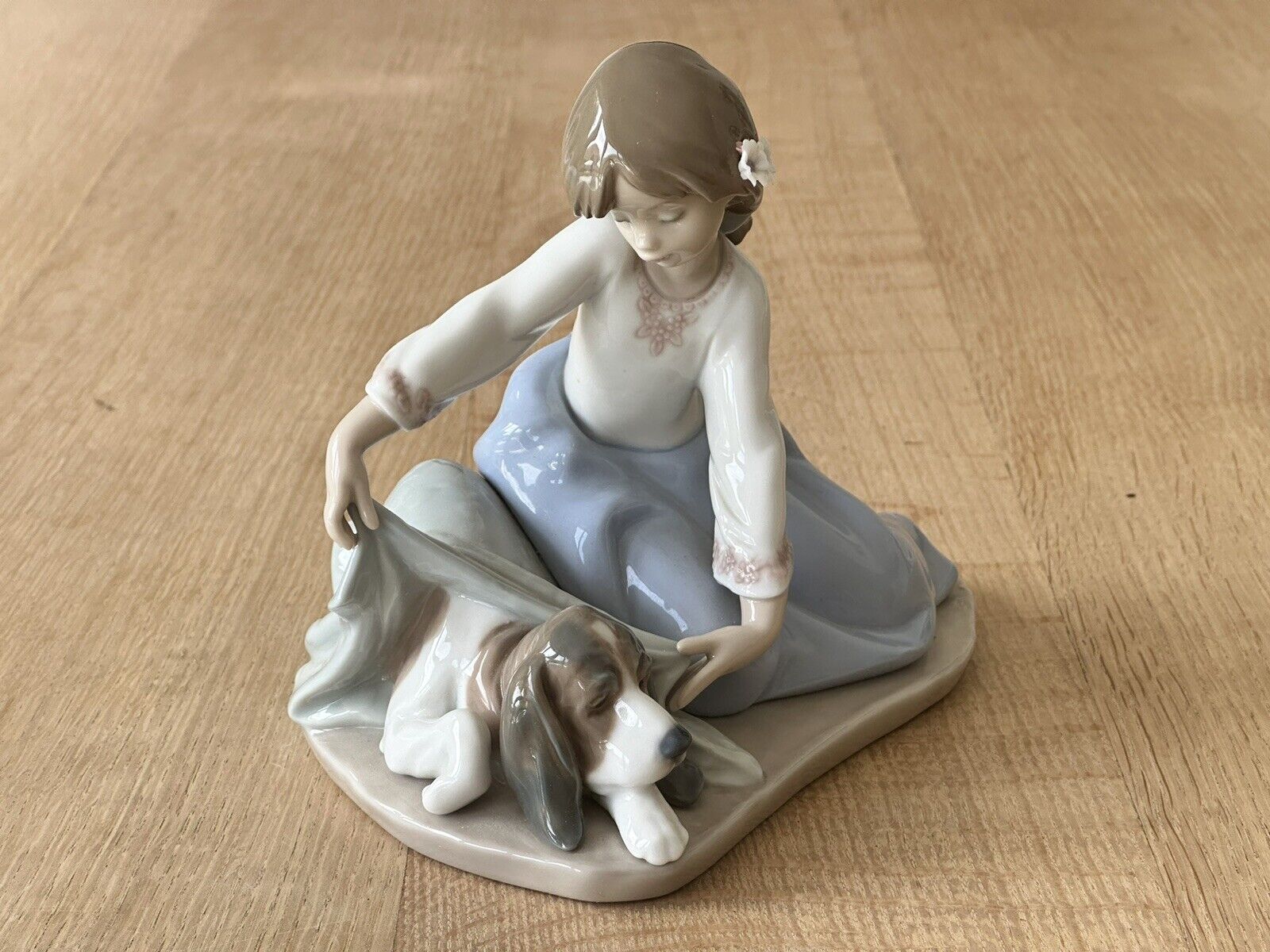 Lladro Porcelain Figurine “Dog’s Best friend”
