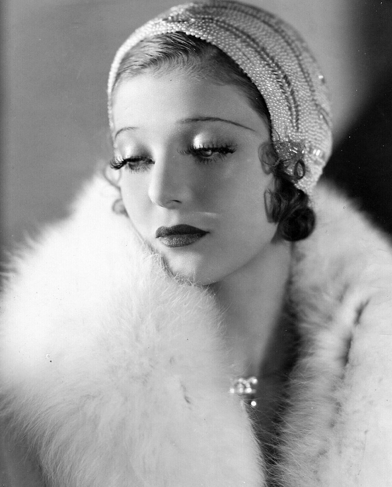 1930 Leading Lady LORETTA YOUNG Classic Retro Portrait Picture Photo 8x10