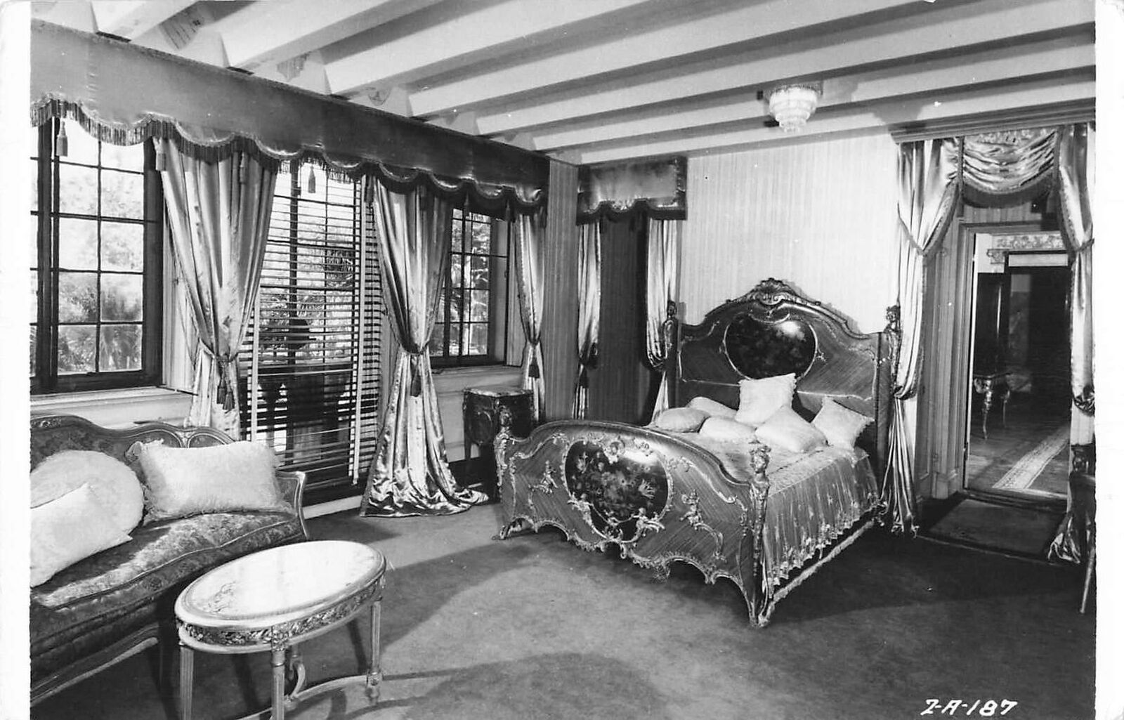 Vintage RPPC Postcard Mable Ringling\'s Bedroom John Sarasota Home real photo