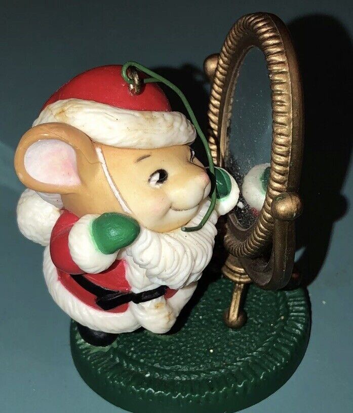 Christmas Ornament ￼Vintage Avon 1982 Mouse Keepsake Fun