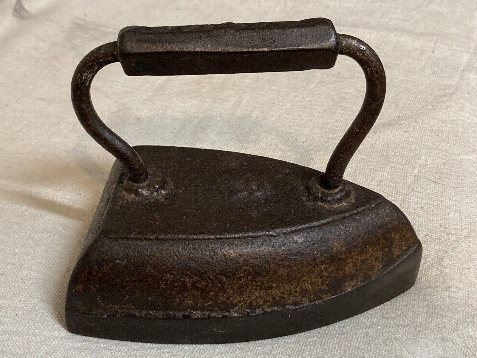 Vintage Antique Sad Iron Wapak #8 Sad Cast Iron