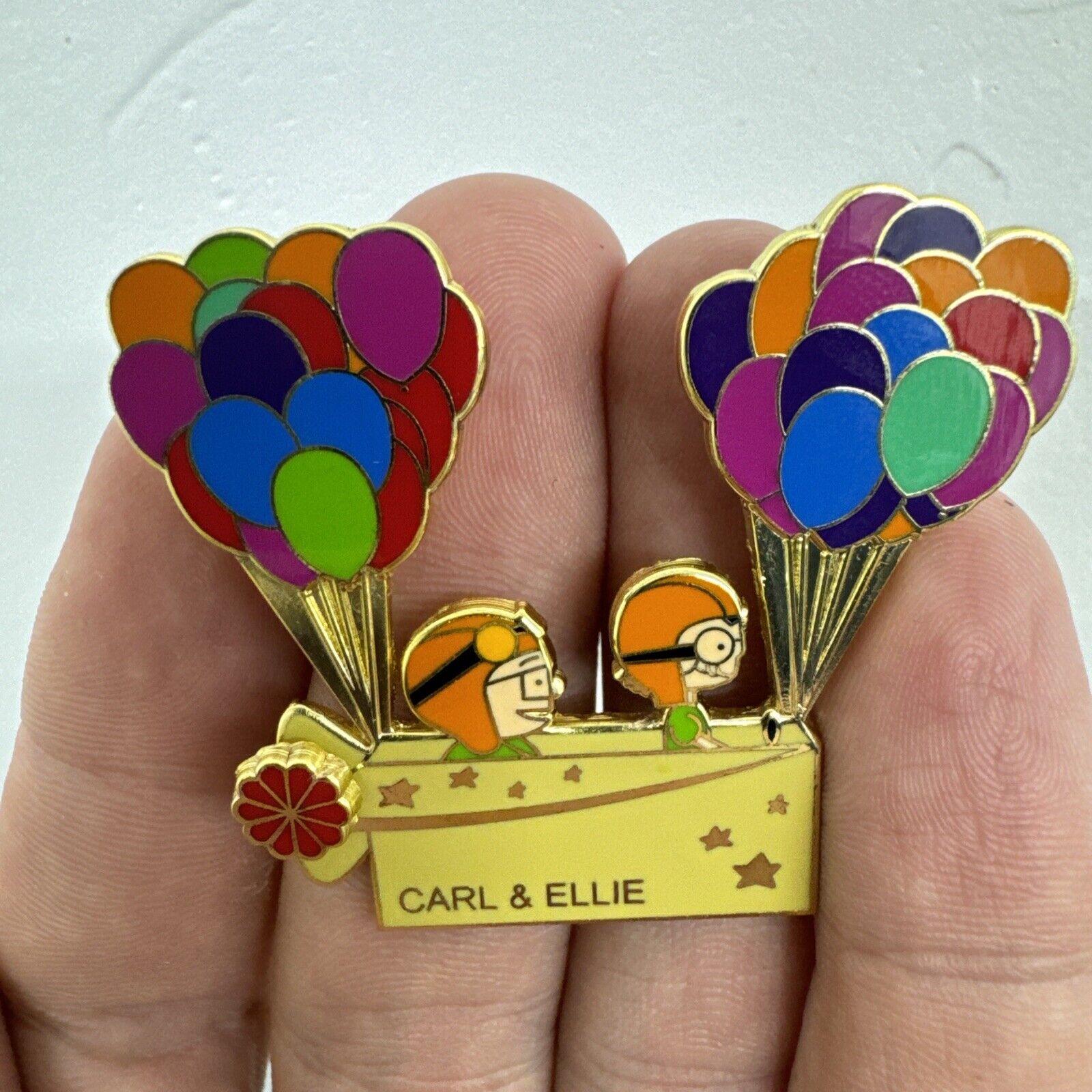 Disney Fantasy Up Carl and Ellie Pin Super Rare Limited Edition 30