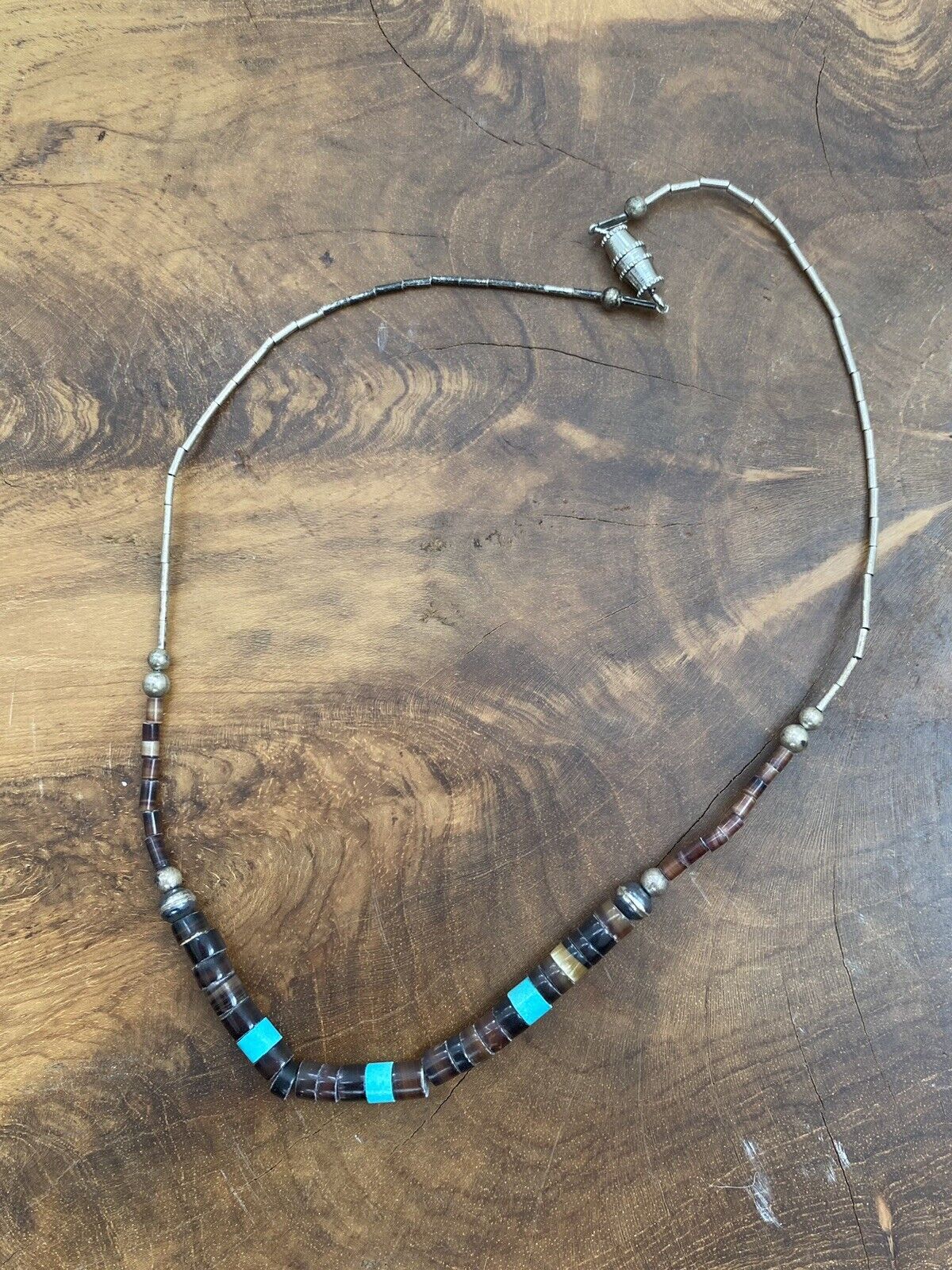Native American Heishi Turquoise Discs Necklace w/ Silver Beads. 16\