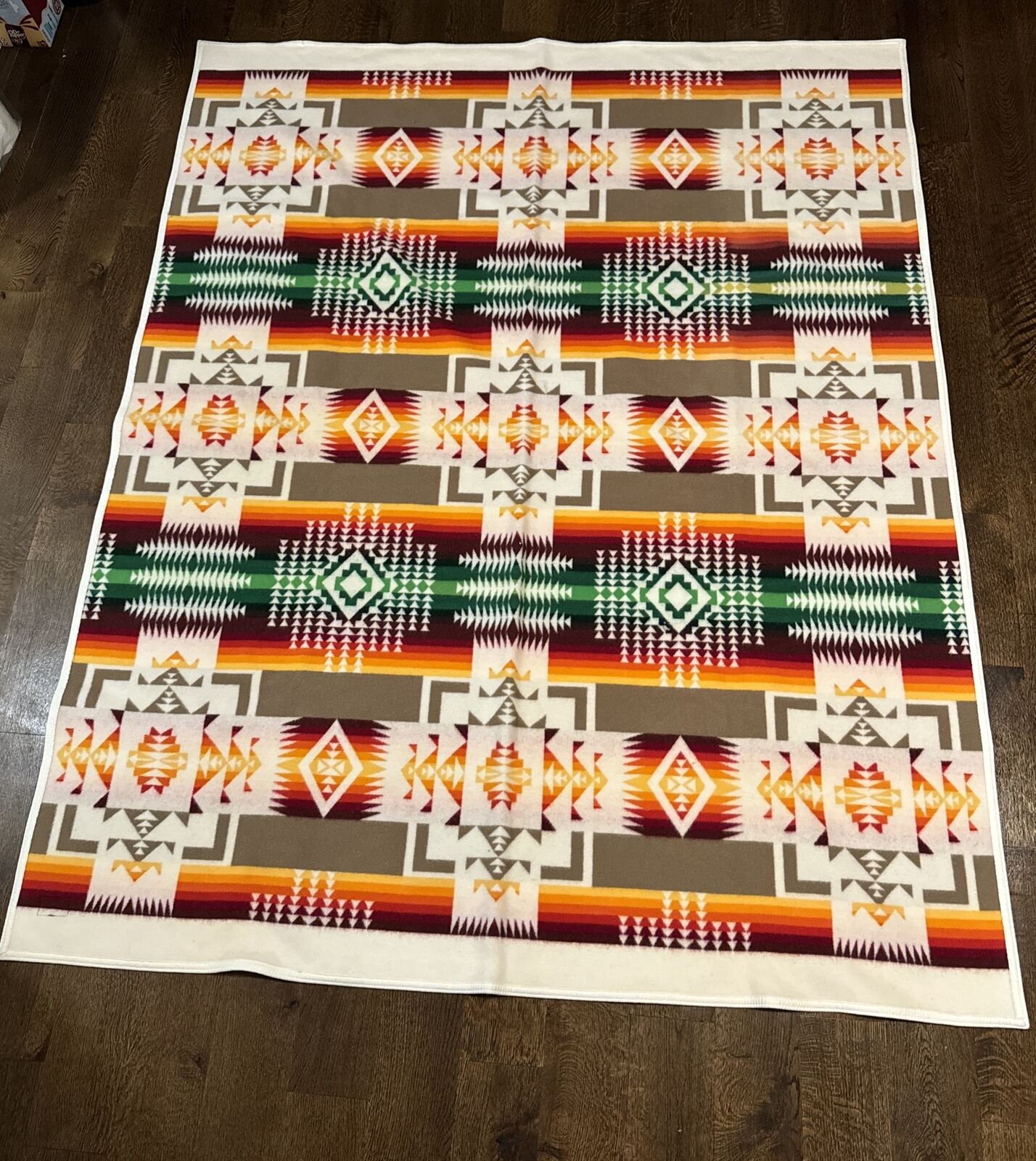 Vintage Pendleton Beaver State Southwest Style 76”x 64” Wool Blanket