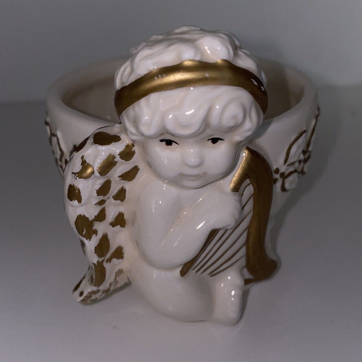 1996 Allure Porcelain Ceramic Dimensional & Musical Cherubic Bowl