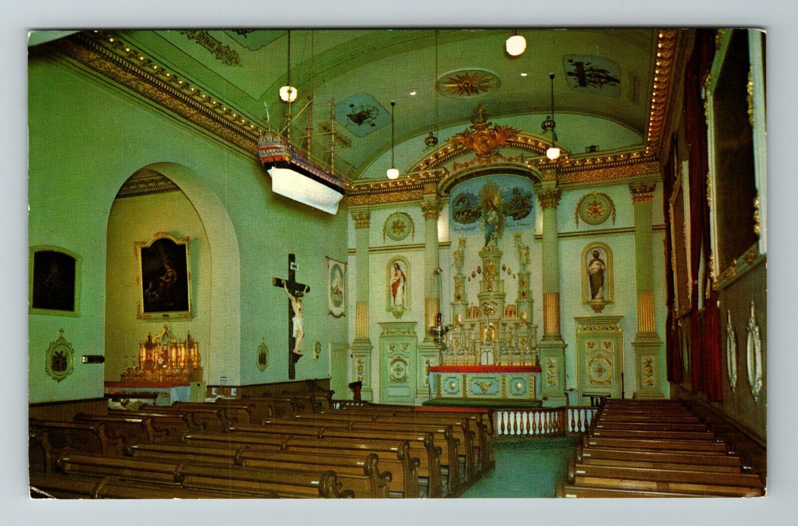Montreal-Quebec, Interior Notre Dame des Victoires, Vintage Postcard