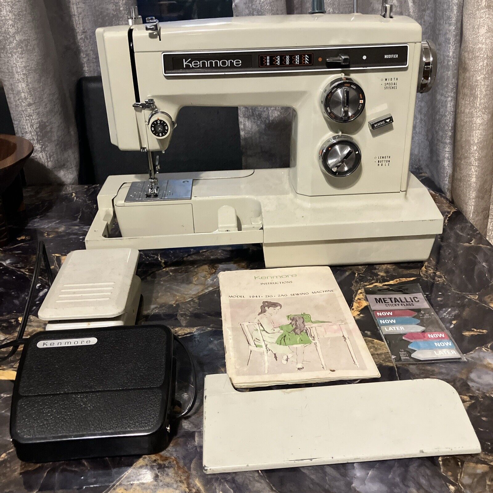 sears kenmore 1941 sewing machine 16250 Lots Of Accessories…No Case