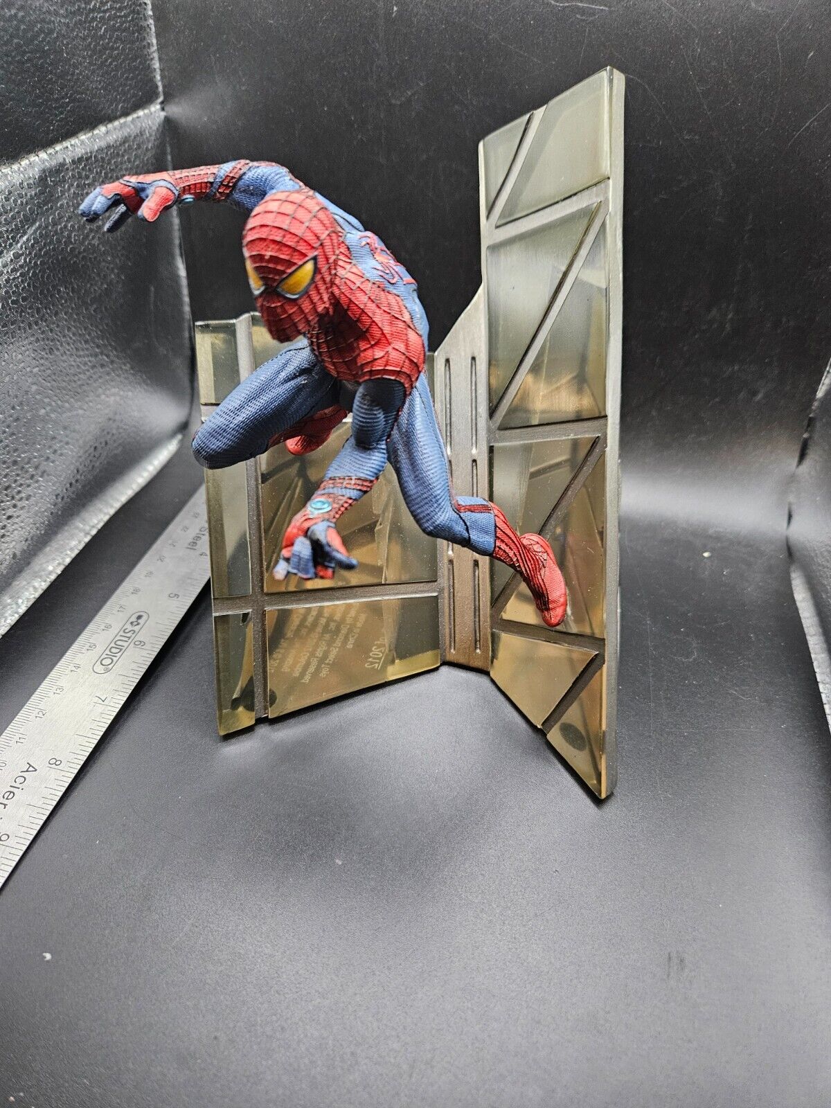 Diamond Select Amazing Spider-Man Movie Statue - LIMITED EDITION