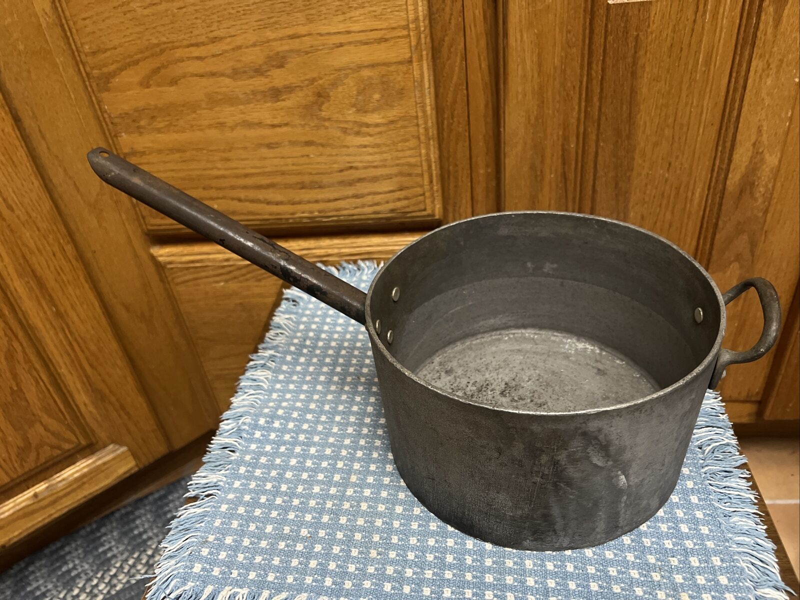Aluminum Pot Pan Double Handle 8x4.75x17”Vintage