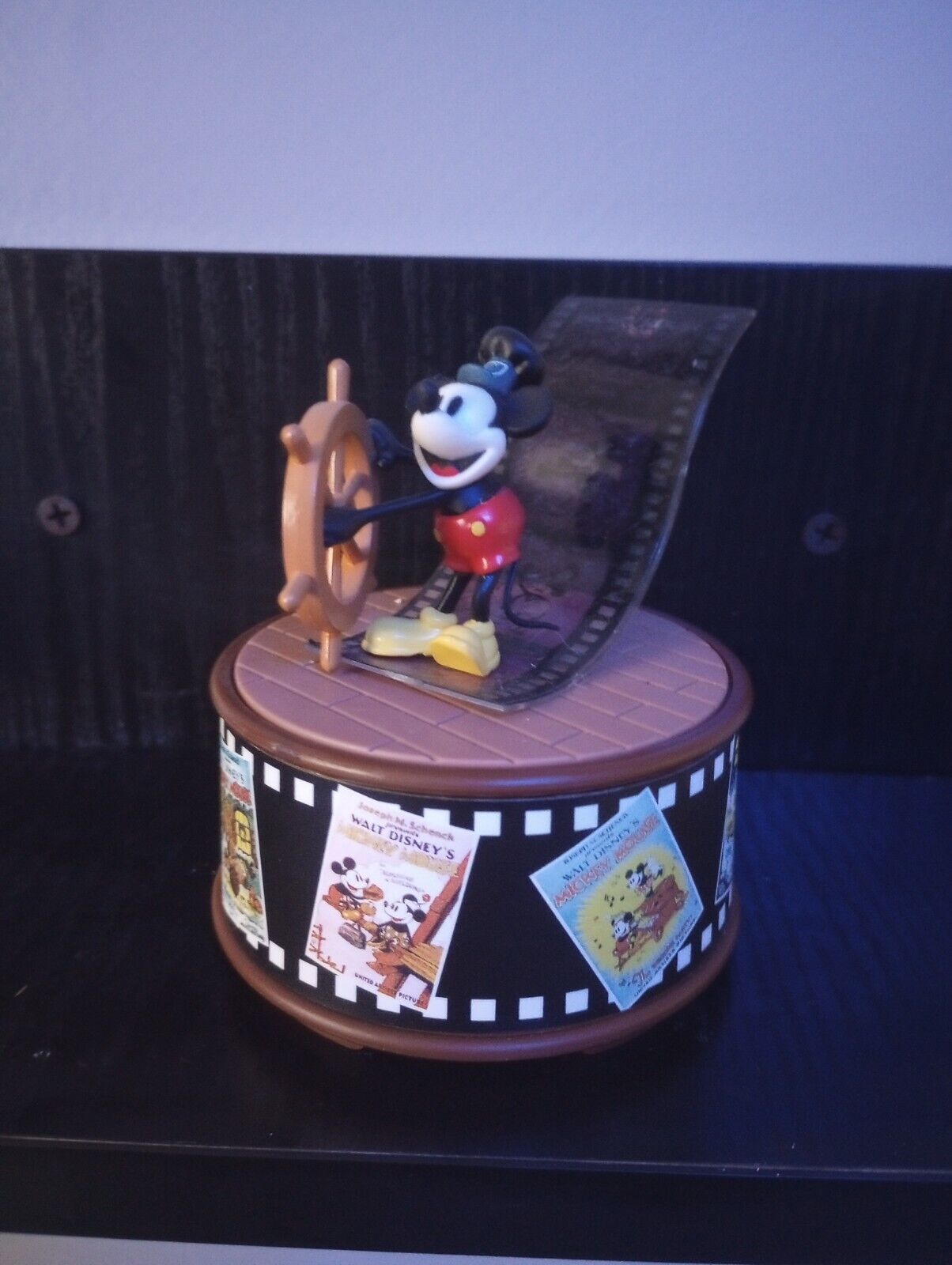 Enesco Walt Disney, Disney, Mickey turkey in the straw mini musical music box