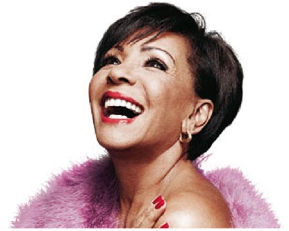 Iconic Singer Shirley Bassey Classic Publicity Picture Poster Photo Print 13x19