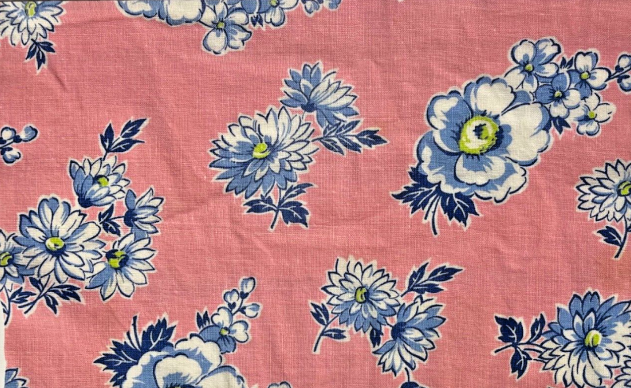 SWEET Vintage 1940s Pink & Blue Flowers Feedsack piece 7.5x12