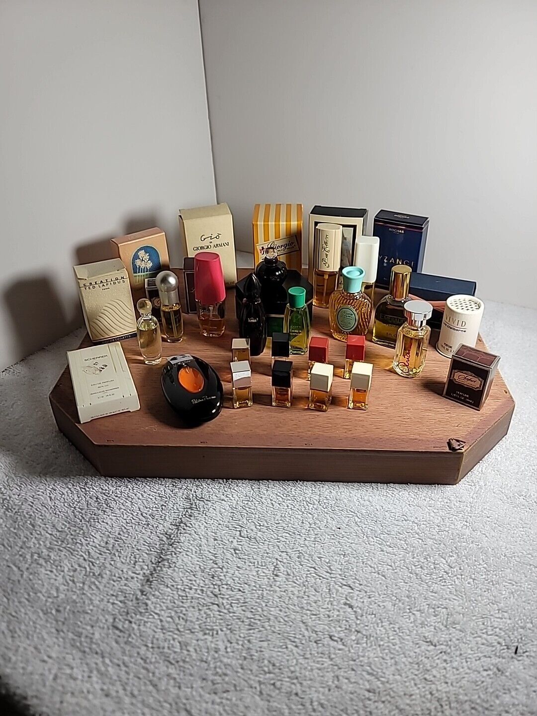 35 vintage commercial miniature perfume