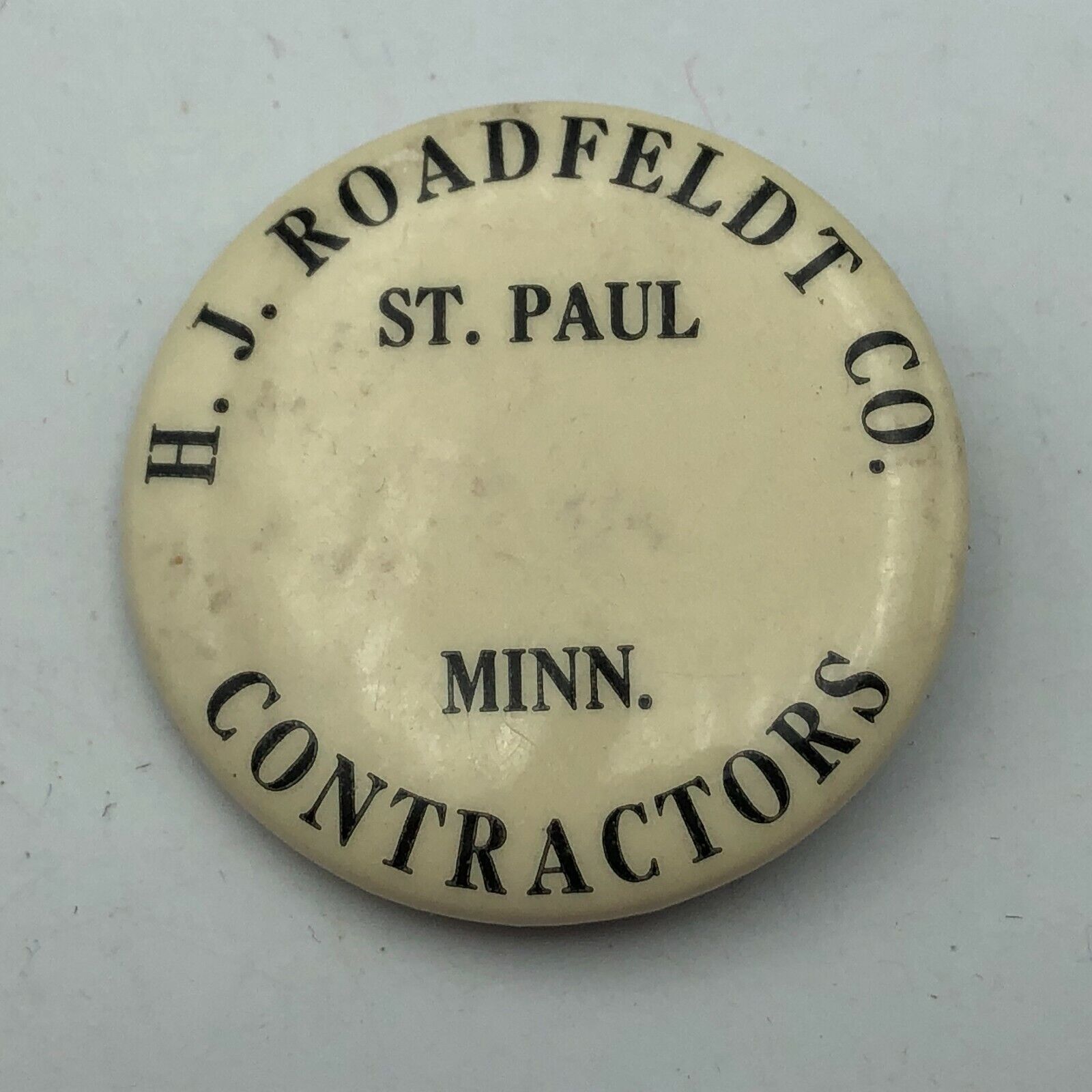 HJ Roadfeldt Co. Contractors Pinback St Paul MN ID Badge Button Pin Vintage