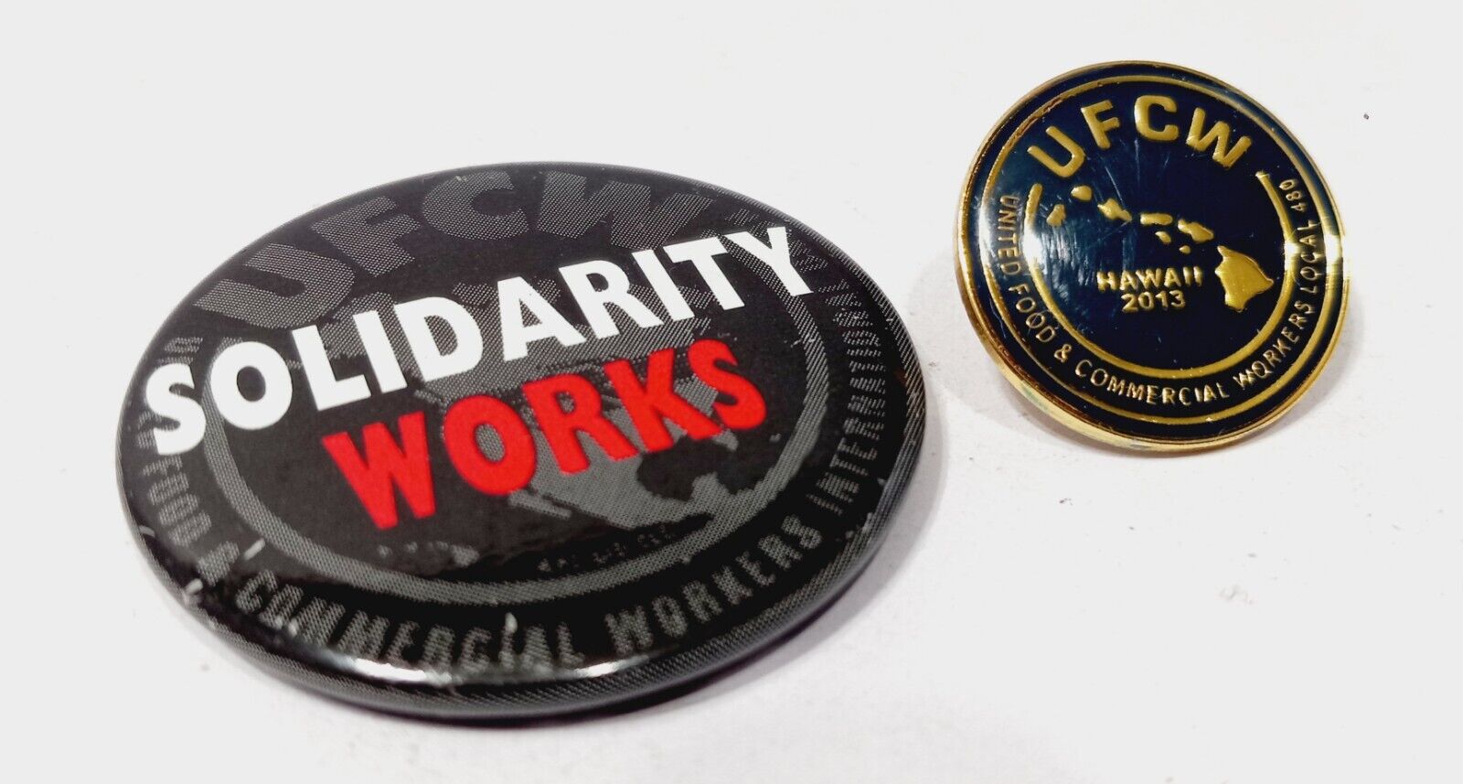 UFCW 2013 Hawaii Local 480 Lapel Hat Pin & Solidarity Works Button Pin Lot Of 2 