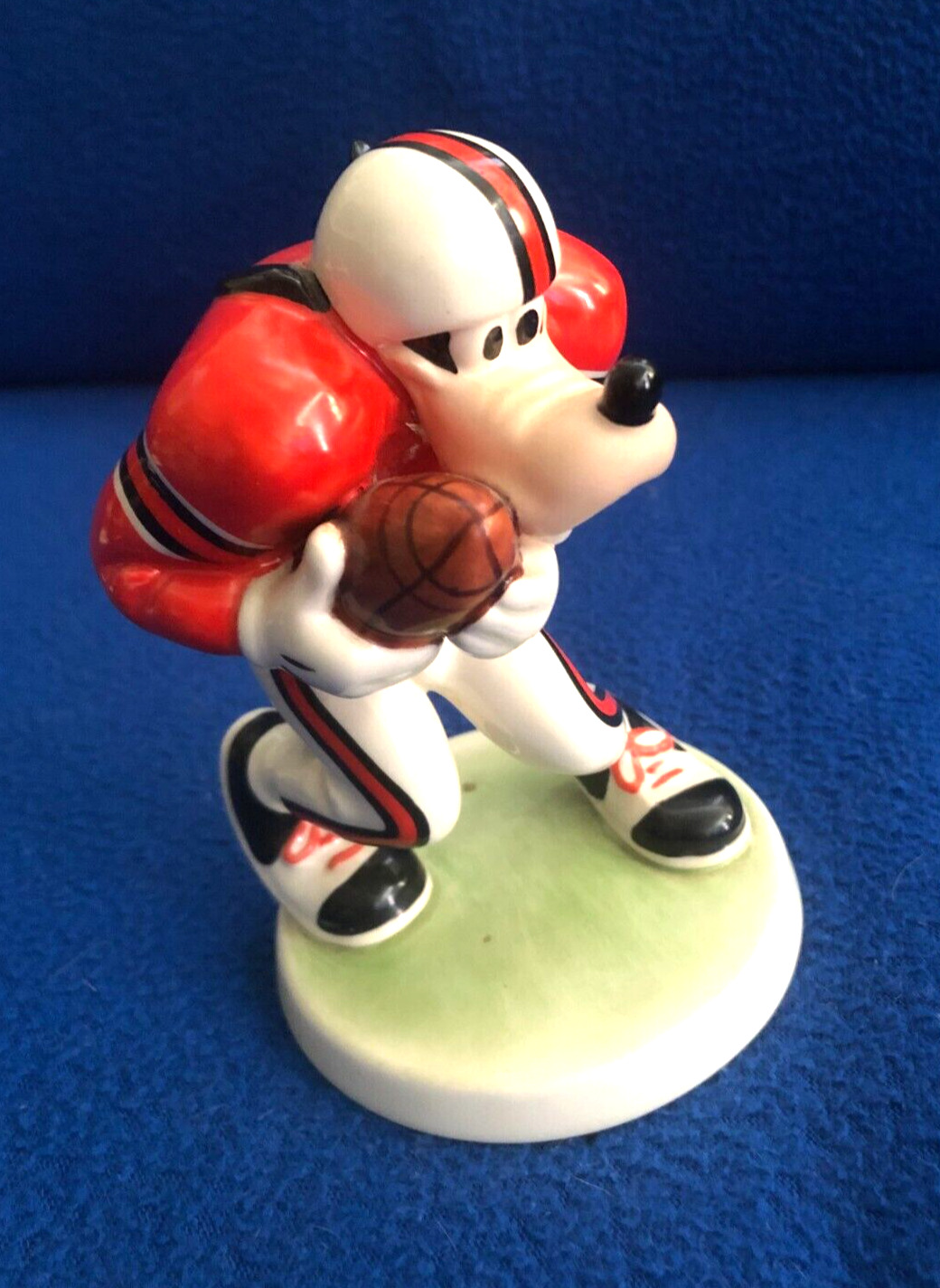 Goebel Walt Disney Goofy Football Ceramic Figure