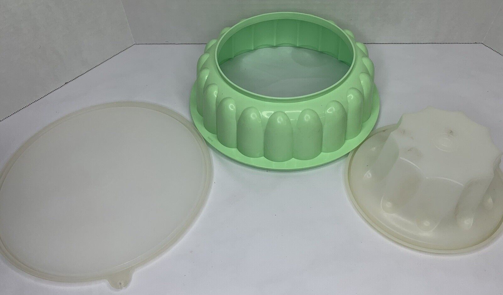 Vintage Tupperware 3-Piece JELLO Mold Mint Green Ice Ring (1202, 1201, 1203)