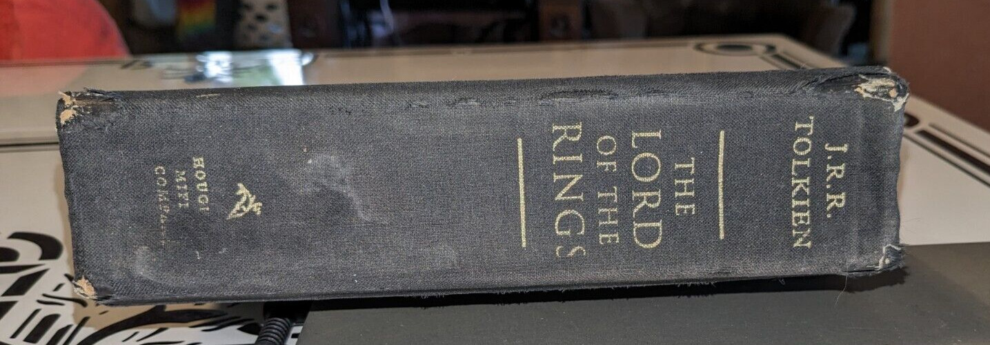 The Lord of the Rings - J.R.R. Tolkien. 1st edition. 1987 Complete in One Vol.