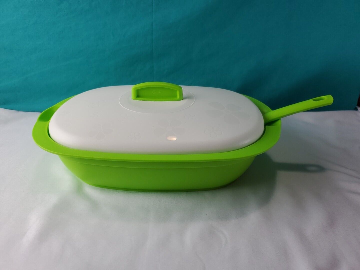 Tupperware Everyday Essentials Legacy Rice Server 7.5 cups 1.8L And Ladle 