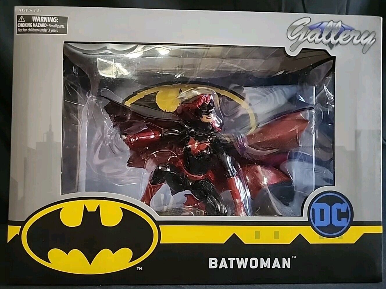 Batwoman PVC Figure Statue= Diamond Select Toys 2020 =DC Gallery Diorama In Box