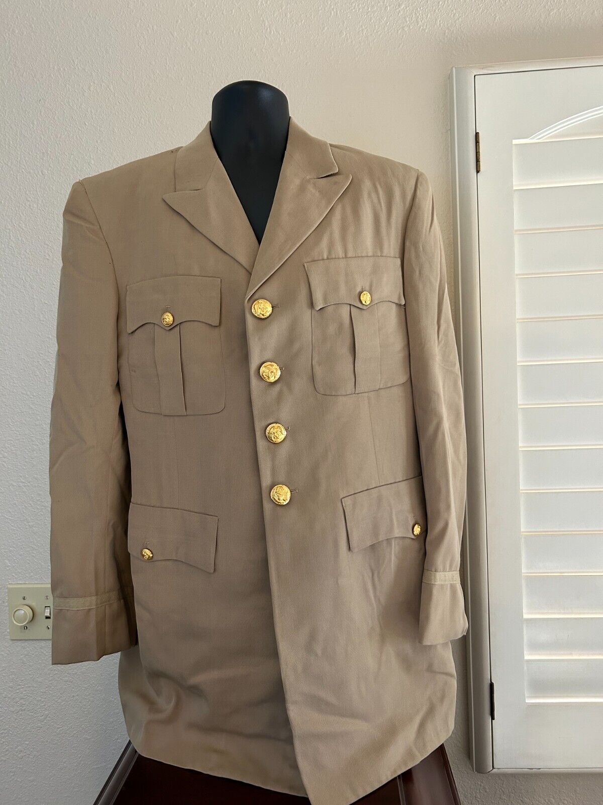 Post WW2- Vietnam Era US Army/Navy Officer Khaki Tan Uniform Med-Large Size