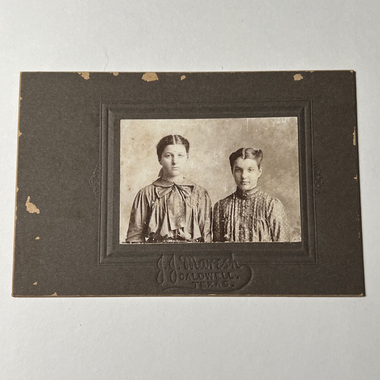 2 Young Sisters of CALDWELL TEXAS Antique Cabinet Card Photo