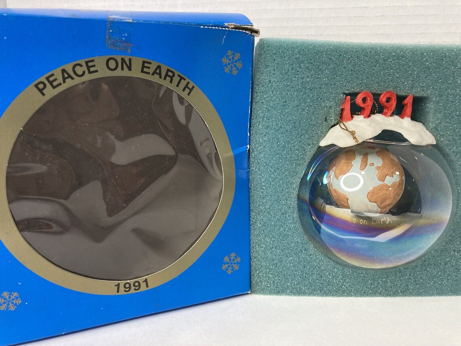Vintage 1991 Frank's Nursery PEACE ON EARTH 1991 Christmas Ornament RARE