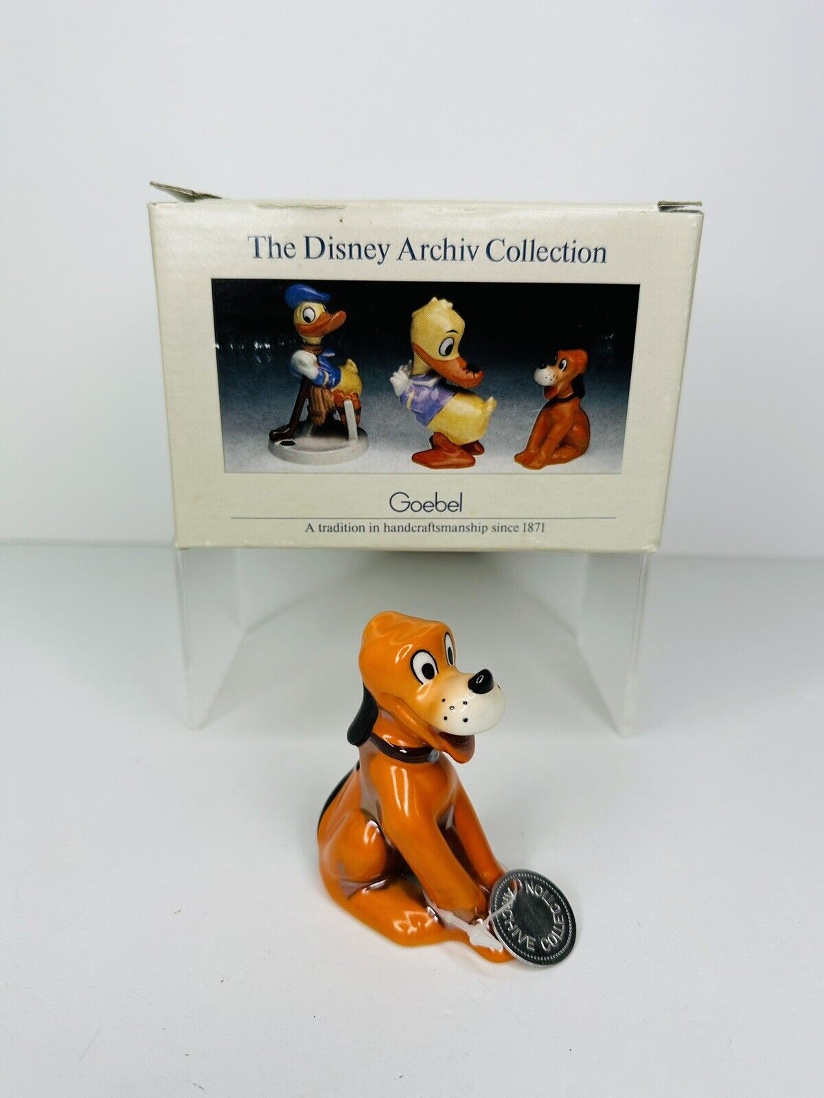Goebel Walt Disney Company Pluto Figurine Archive Collection Germany wTAG, Box 3