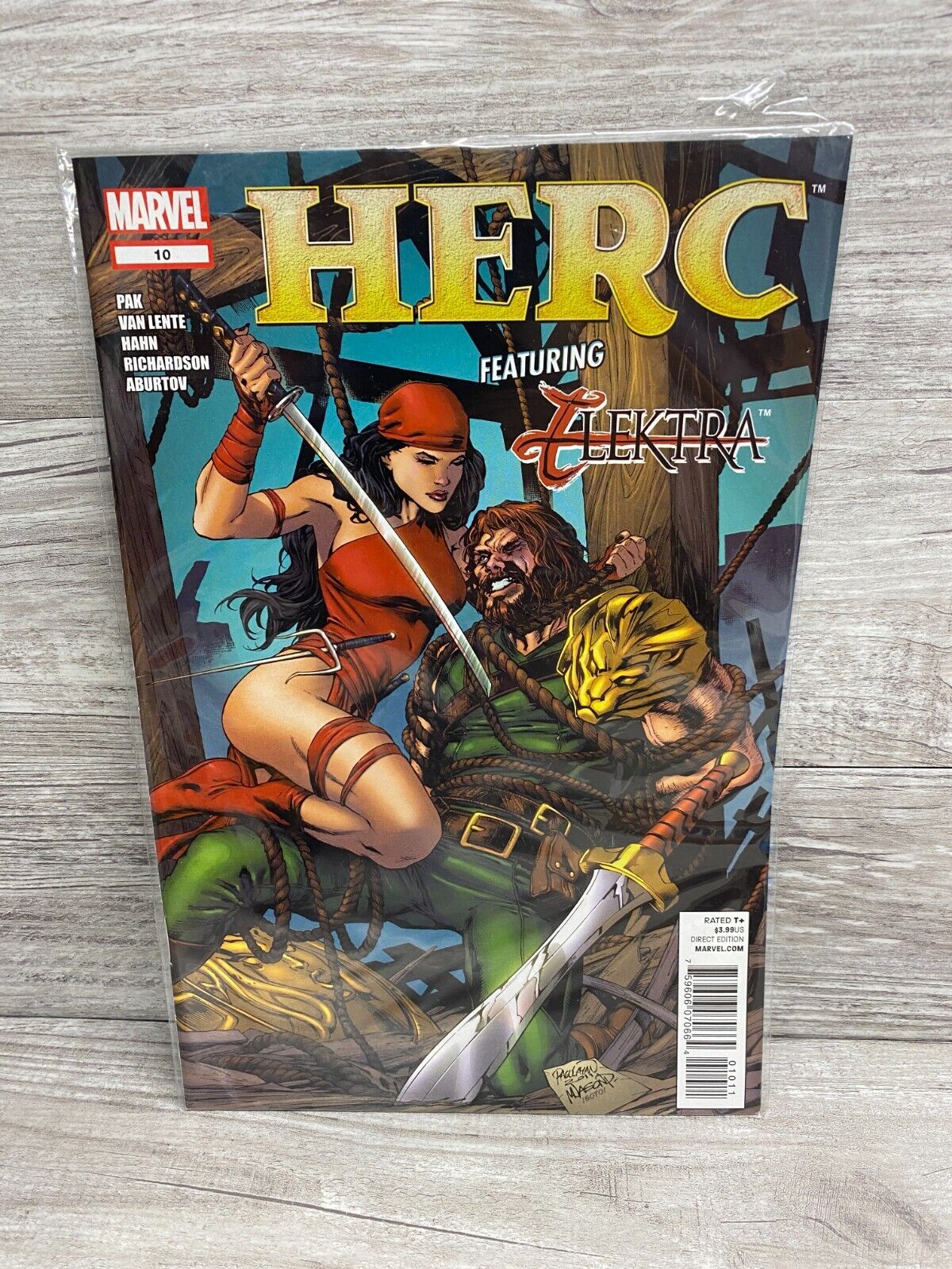 Herc #10 Comic Book 2012 Elektra Marvel Books Collectible Comics