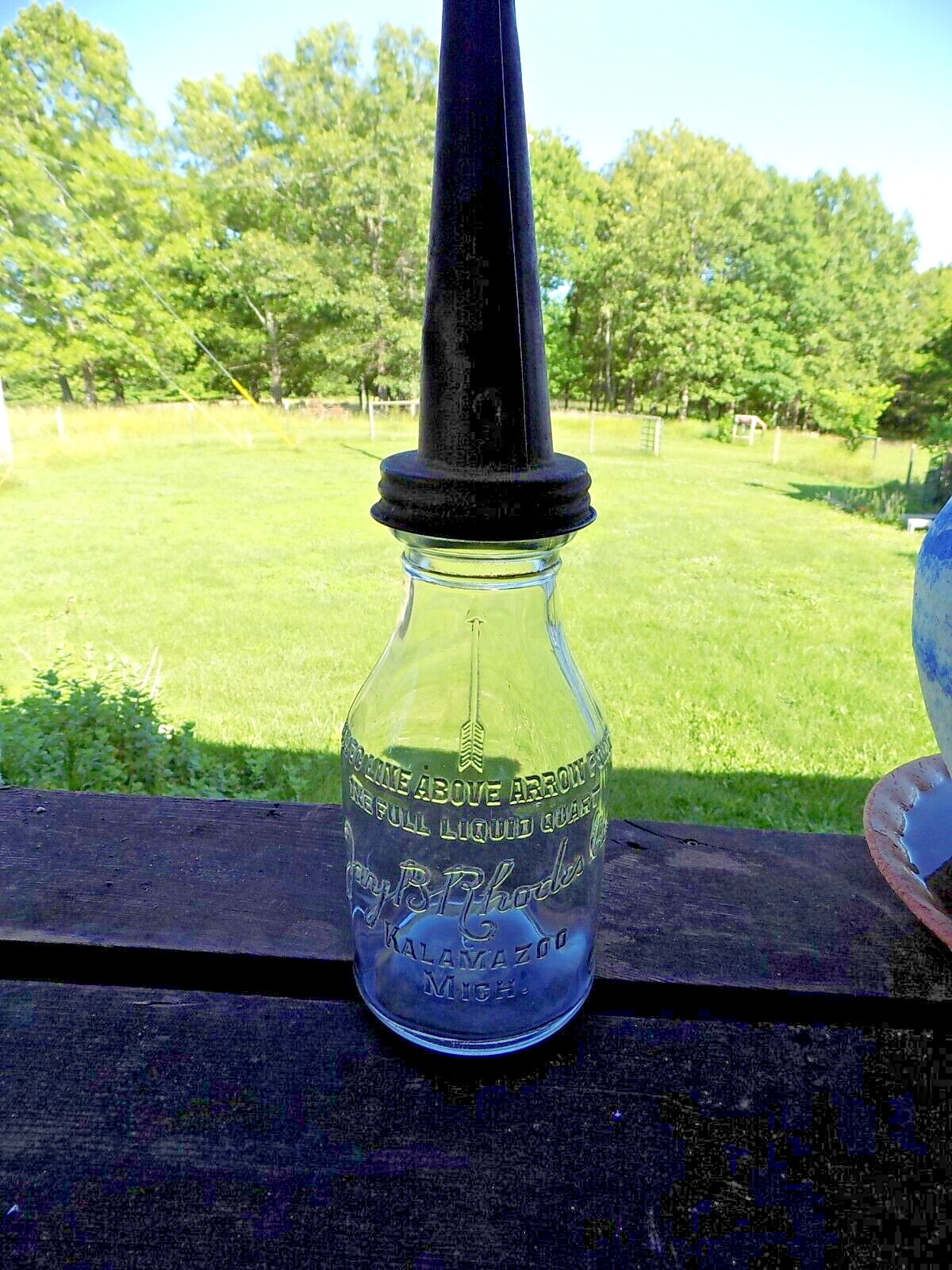 Antique 1922 Jay B Rhodes Glass  Quart Oil Bottle Vented Spout Kalamazoo MI USA